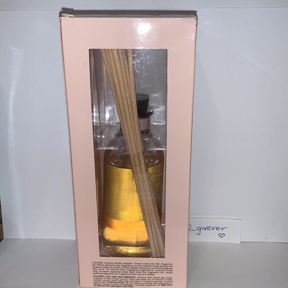 Pineapple Orchid Home Fragrance Oil Diffuser Reeds - Picture 3 of 8